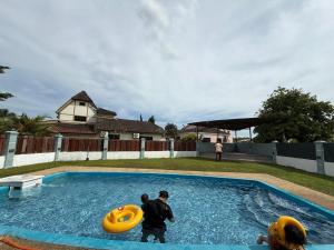 Bazén v ubytování Asean Villa Afamosa nebo v jeho okolí