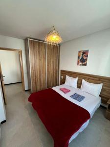 Postel nebo postele na pokoji v ubytování Atlantic view Tamraght + 38 fotografií