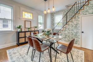 Φωτογραφία από το άλμπουμ του Pet-Friendly Oakley Gem with Large Backyard! σε Norwood