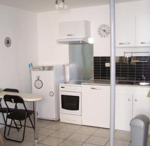 Køkken eller tekøkken på studio Decazeville