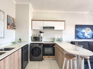 Η κουζίνα ή μικρή κουζίνα στο Sunset & Soul