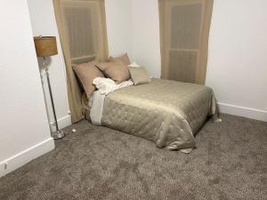 托皮卡2 Story Home in the Noto Arts District的相册照片