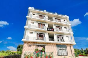 Το κτήριο όπου στεγάζεται  το ξενοδοχείο +22 φωτογραφίες