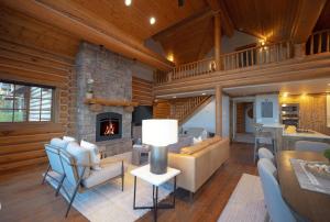 Posezení v ubytování 13 Blackfoot Trail