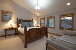 Postel nebo postele na pokoji v ubytování 13 Blackfoot Trail