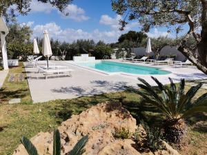 Bazén v ubytování Signorino Eco Resort Family Studio M4 nebo v jeho okolí