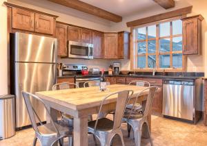 Η κουζίνα ή μικρή κουζίνα στο Baitshop Cabin