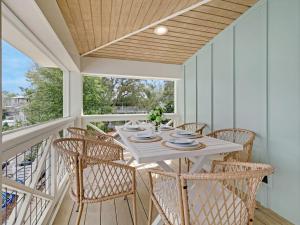 Μπαλκόνι ή βεράντα στο The Night Cap by 30A Escapes