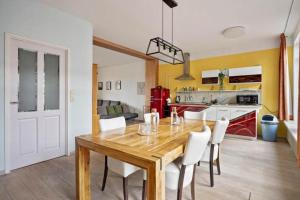 Kuchyň nebo kuchyňský kout v ubytování Eindhoven City Center Apartment + 7 fotografií