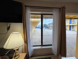 Et tv og/eller underholdning på Royal Palms Motel + 10 billeder