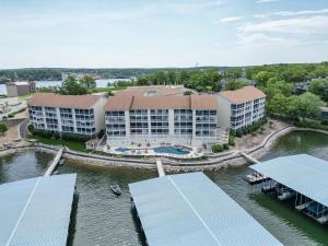 Budova, kde se prázdninový dům nachází