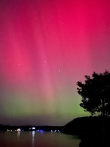 Gallery image of Expansive Lakefront Estate with Private Pool & Movie Theater at 43mm in Purvis