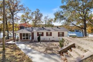 Fotografie z fotogalerie ubytování Amazing Lake Experiences! Private Hot Tub, Aamazing Dock, Firepit & Two Layers of Decks v destinaci Buck Creek