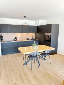 Kuchyň nebo kuchyňský kout v ubytování Seaside Azur