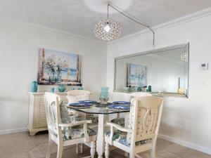 Foto sihtkohas Punta Gorda Beach asuva majutusasutuse Tamarind – 2BR Condo with Lemon Bay Views galeriist