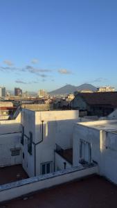 En generel udsigt til bjerge eller udsigt til bjerge taget fra feriehuset