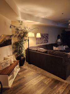 Postel nebo postele na pokoji v ubytování Prime Spot, Breathtaking Views, Nearby Attractions + 39 fotografií