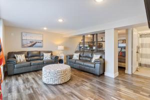 Gallery image of Private Dock & Fireplace Steps from Osage Beach in Camdenton