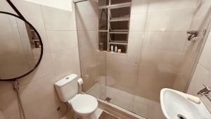 Ένα μπάνιο στο Conforto e localização perfeita no Rio de Janeiro +9 φωτογραφίες