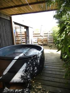 Saint-CoulitzCottage chaleureux avec Sauna & Jacuzzi的相册照片