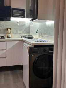 Η κουζίνα ή μικρή κουζίνα στο Casa Miraflores ARM