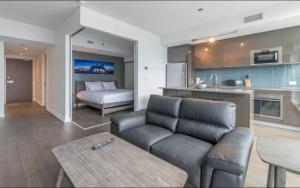 Kuchyň nebo kuchyňský kout v ubytování Corporate Stays Slater 1 Bedroom