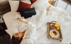 Postel nebo postele na pokoji v ubytování Corporate Stays Slater 1 Bedroom