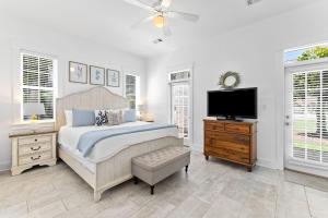 Ένα ή περισσότερα κρεβάτια σε δωμάτιο στο Hidden Gem #6 by 30A Escapes +32 φωτογραφίες