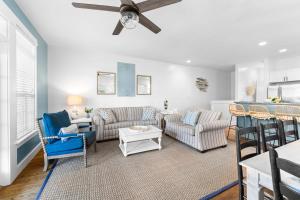 Χώρος καθιστικού στο Hidden Gem #6 by 30A Escapes