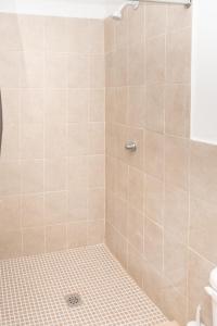 Koupelna v ubytování EcoSurf Villa Sunzal, La Libertad