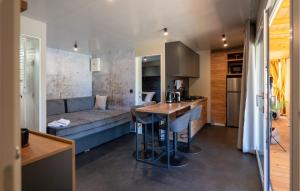 Afbeelding uit fotogalerij van Stunning Home In Obrovac With Wifi in Obrovac