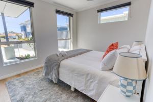 Ένα ή περισσότερα κρεβάτια σε δωμάτιο στο Mollymook SW