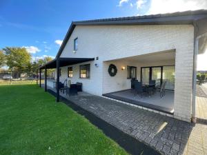 Budova, kde se vila nachází