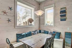 Et opholdsområde på Pet Friendly Shared Pool Winter Texan Family Deals