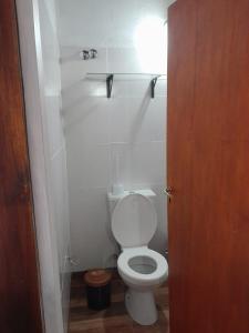 Ένα μπάνιο στο Departamento 2