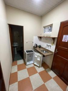 Η κουζίνα ή μικρή κουζίνα στο Hotel Don Luis