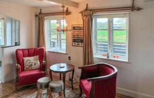 Χώρος καθιστικού στο Beautiful Home In Stege With Wifi