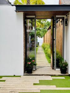 Vườn quanh The Strand Resort Samui