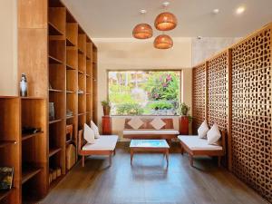 Posezení v ubytování Aroma Beach Resort and Spa