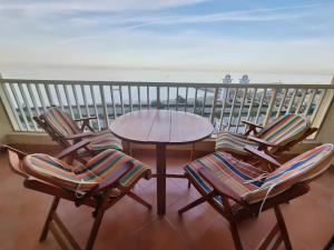 Μπαλκόνι ή βεράντα στο Porto Sokhna Pyramids Apartments