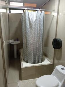 Ένα μπάνιο στο Casa Pura Vida Arenal +9 φωτογραφίες