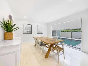 Swimmingpoolen hos eller tæt på Relaxed Luxury for Families by the Beach