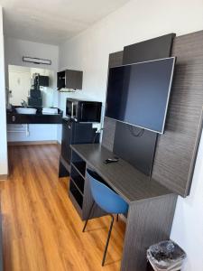 Kuchyň nebo kuchyňský kout v ubytování Motel 6 Gulfport, MS Airport