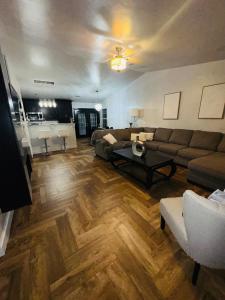 Gallery image of Moore OK Prime Location! in Moore