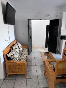 TV a/nebo společenská místnost v ubytování Depto nuevo 3 recamaras estacionamiento gratis + 40 fotografií