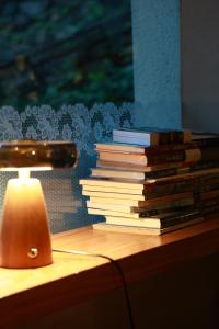 Knihovna v hotelu + 156 fotografií