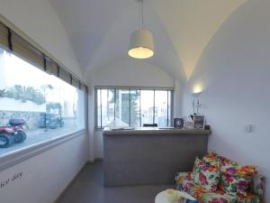 Istumisnurk majutusasutuses Central Fira Suites