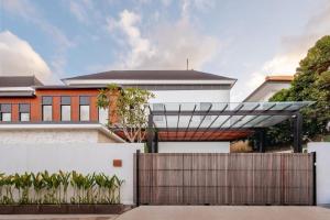 Το κτήριο όπου στεγάζεται  η βίλα