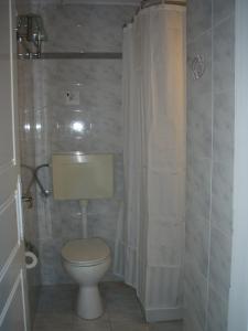 Koupelna v ubytování Fresh Rooms