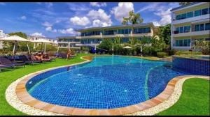 Πισίνα στο ή κοντά στο Relaxing Apartment in Karon +12 φωτογραφίες